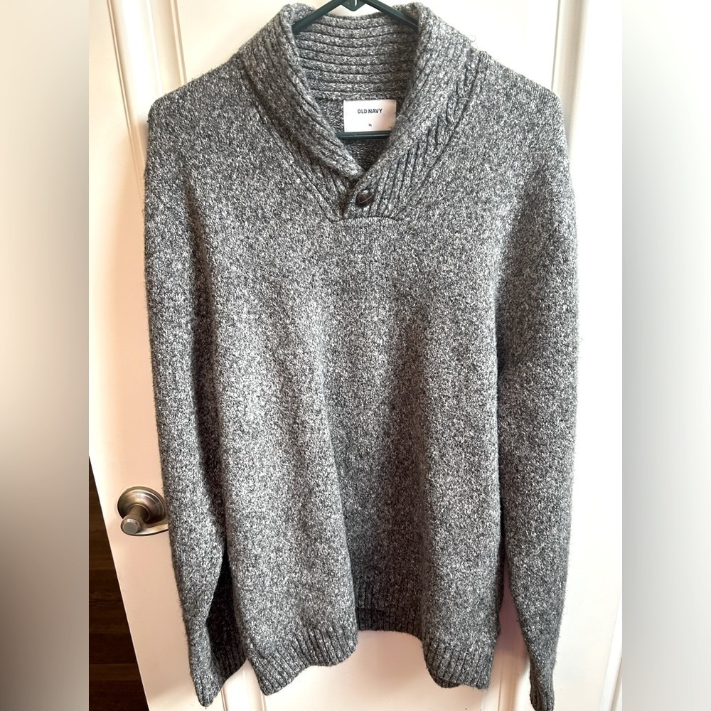 Old Navy Pullover Sweater